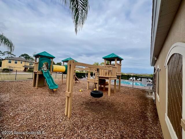 915 Remington Green Drive SE, Palm Bay, FL 32909