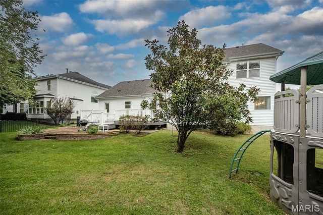 12010 Manhattan Place, Des Peres, MO 63131