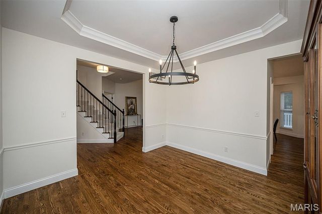 12010 Manhattan Place, Des Peres, MO 63131