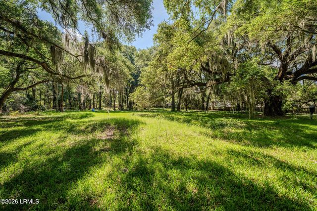 99 Meridian Road, Beaufort, SC 29907