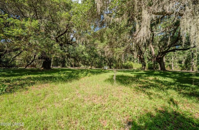 99 Meridian Road, Beaufort, SC 29907