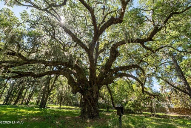 99 Meridian Road, Beaufort, SC 29907