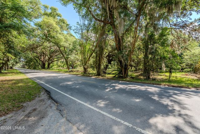 99 Meridian Road, Beaufort, SC 29907