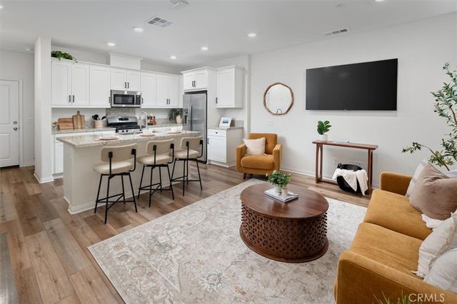 22812 Harvest Mill, Saugus, CA 91350