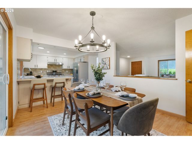 24950 Ne AIRPORT Rd, Aurora, OR 97002