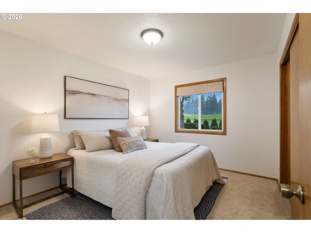 24950 Ne AIRPORT Rd, Aurora, OR 97002