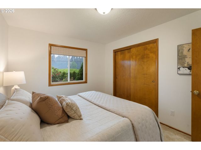 24950 Ne AIRPORT Rd, Aurora, OR 97002