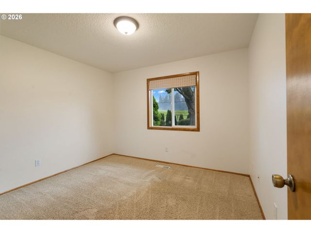 24950 Ne AIRPORT Rd, Aurora, OR 97002