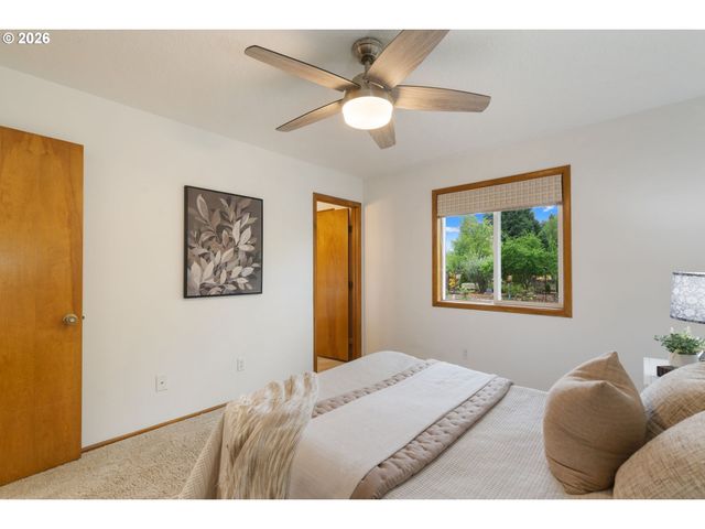 24950 Ne AIRPORT Rd, Aurora, OR 97002