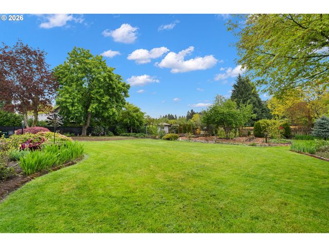 24950 Ne AIRPORT Rd, Aurora, OR 97002