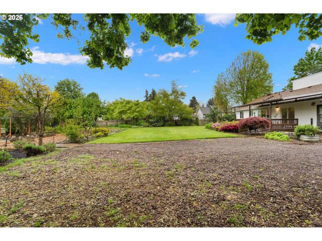 24950 Ne AIRPORT Rd, Aurora, OR 97002