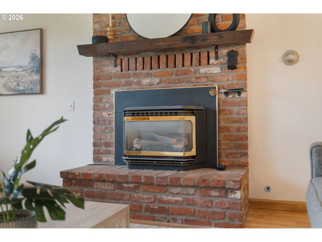 24950 Ne AIRPORT Rd, Aurora, OR 97002