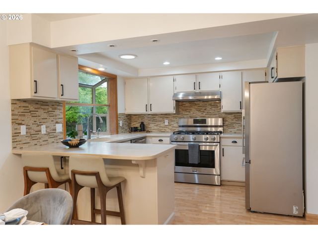 24950 Ne AIRPORT Rd, Aurora, OR 97002