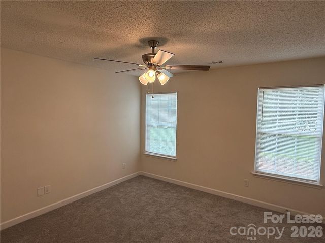 404 Kingville Drive, Charlotte, NC 28213