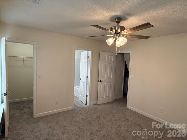 404 Kingville Drive, Charlotte, NC 28213