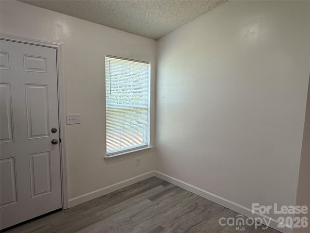 404 Kingville Drive, Charlotte, NC 28213