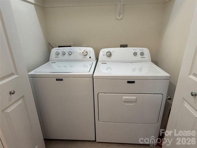 404 Kingville Drive, Charlotte, NC 28213