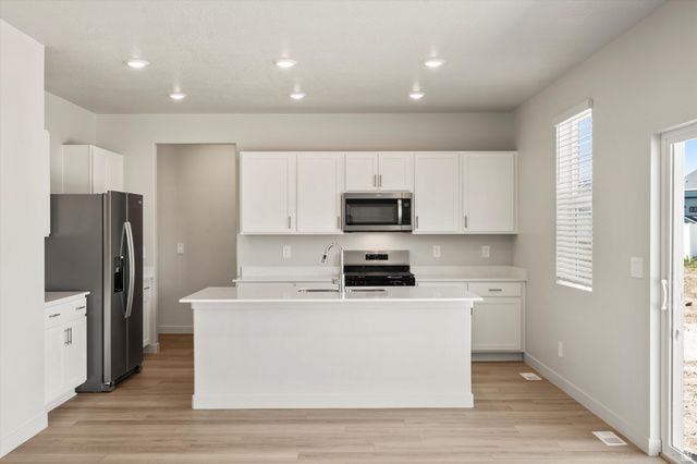 856 N 260 E, Santaquin, UT 84655