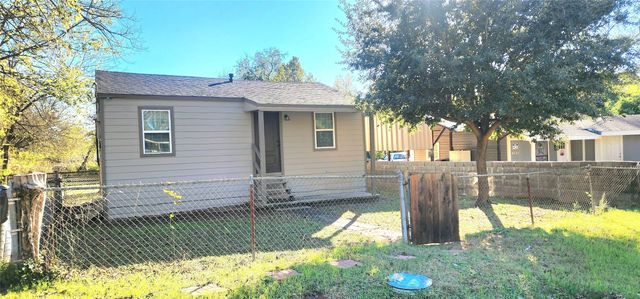 8525 Oak Haven Lane, Dallas, TX 75217