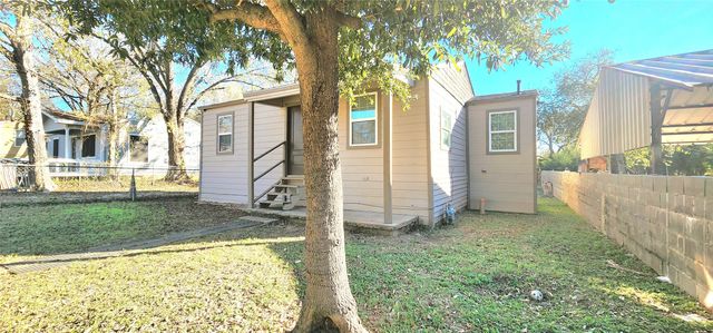 8525 Oak Haven Lane, Dallas, TX 75217