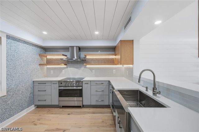 6080 Pelican Bay BLVD 205A, Naples, FL 34108