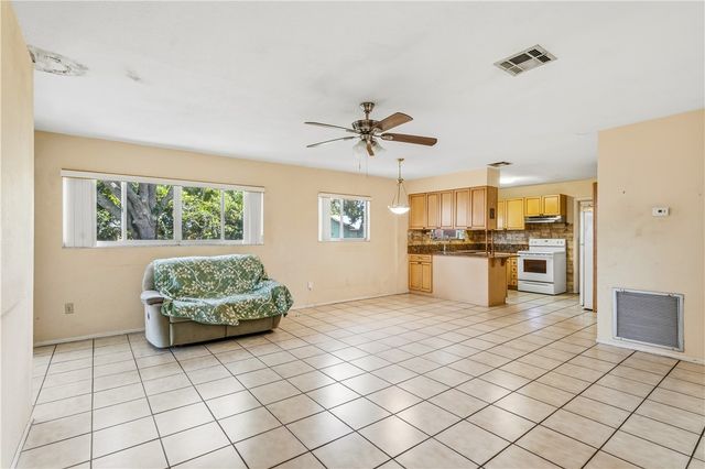 820 23rd Place SW, Vero Beach, FL 32962