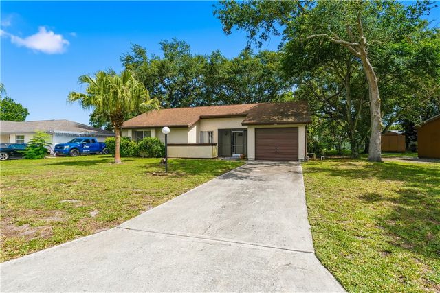 820 23rd Place SW, Vero Beach, FL 32962