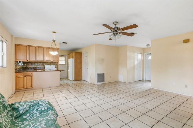 820 23rd Place SW, Vero Beach, FL 32962