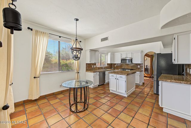 11401 N Palmetto Dunes Avenue, Oro Valley, AZ 85737