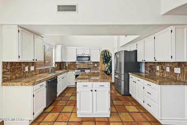 11401 N Palmetto Dunes Avenue, Oro Valley, AZ 85737