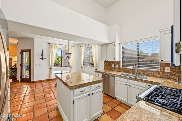 11401 N Palmetto Dunes Avenue, Oro Valley, AZ 85737
