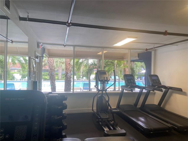 4550 NW 9th St 203E, Miami, FL 33126