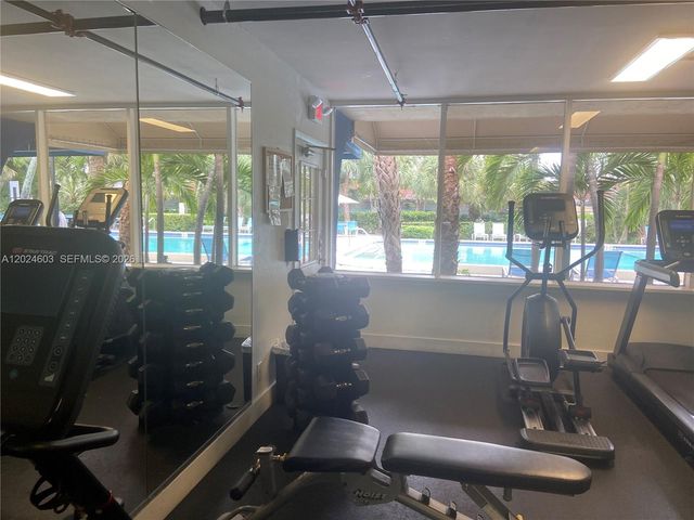 4550 NW 9th St 203E, Miami, FL 33126