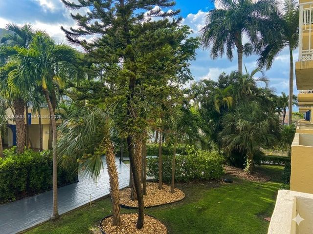 4550 NW 9th St 203E, Miami, FL 33126