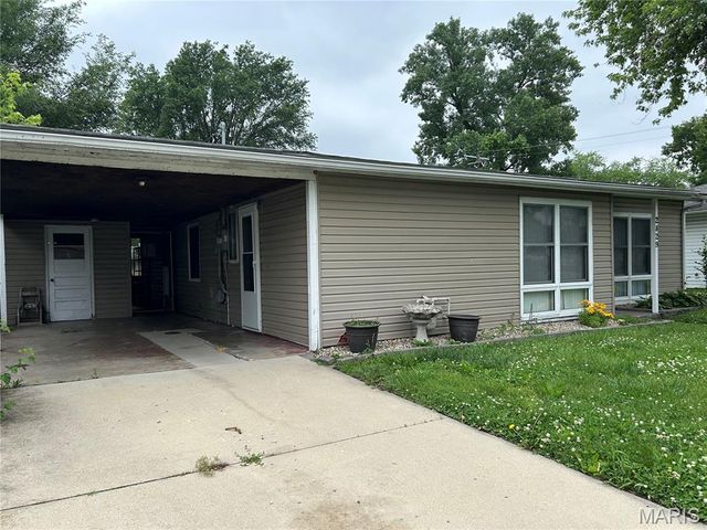 2829 Edgewood Avenue, Granite City, IL 62040