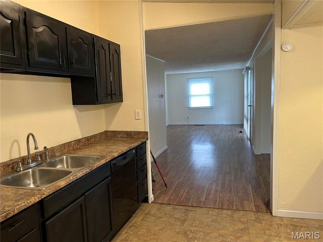 2829 Edgewood Avenue, Granite City, IL 62040