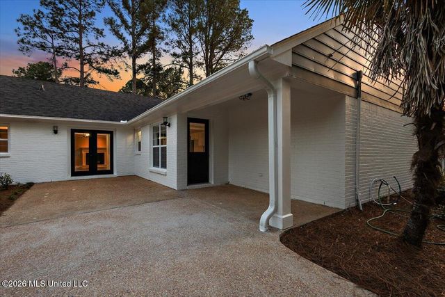 24 Village Drive, Madison, MS 39110