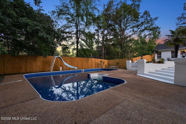 24 Village Drive, Madison, MS 39110