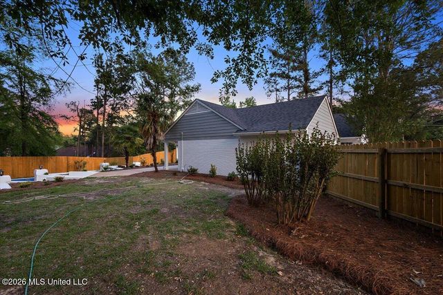 24 Village Drive, Madison, MS 39110
