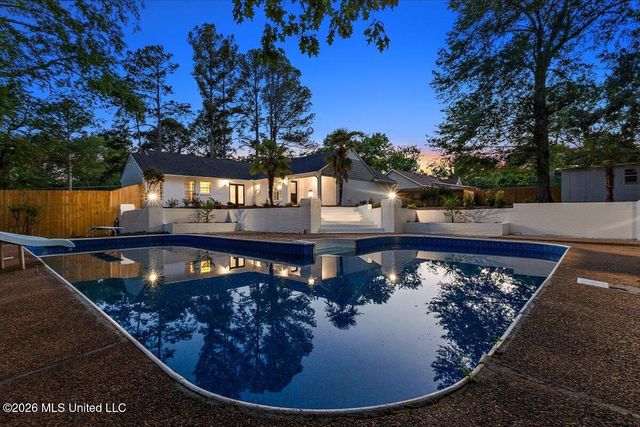 24 Village Drive, Madison, MS 39110