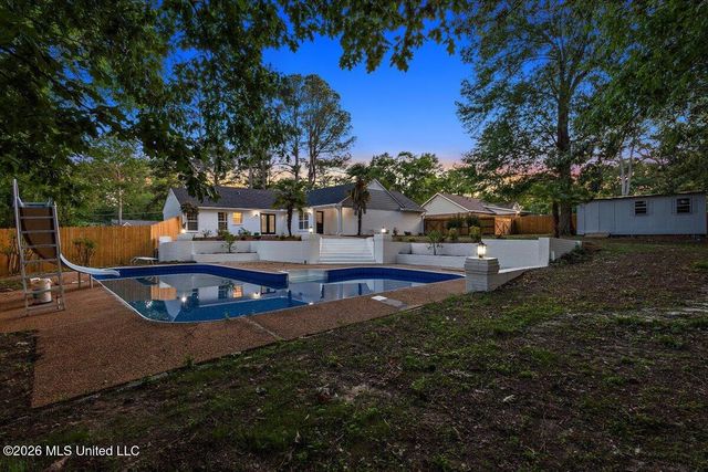 24 Village Drive, Madison, MS 39110