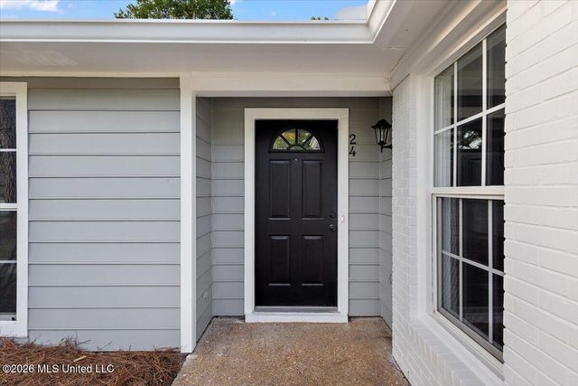 24 Village Drive, Madison, MS 39110