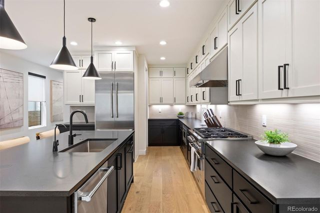 574 Adams Street, Denver, CO 80206