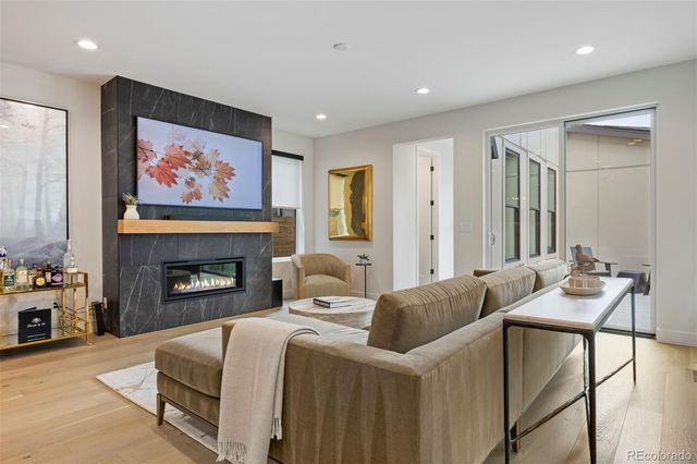 574 Adams Street, Denver, CO 80206