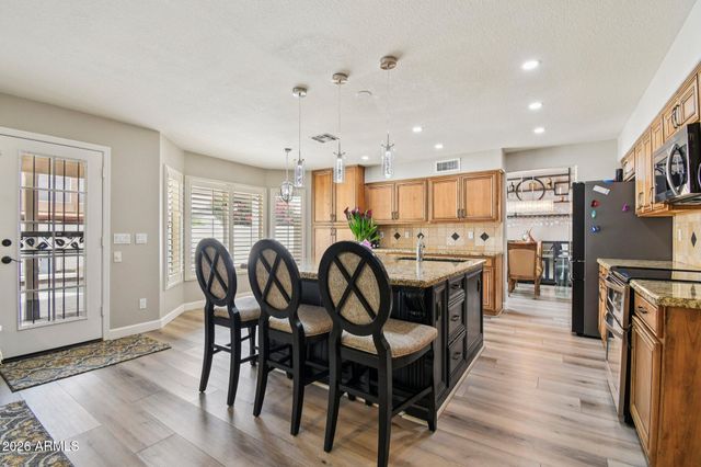 704 E WINDSOR Drive, Gilbert, AZ 85296