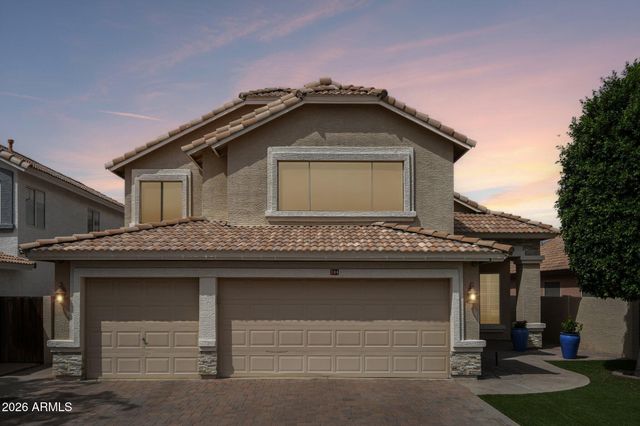 704 E WINDSOR Drive, Gilbert, AZ 85296