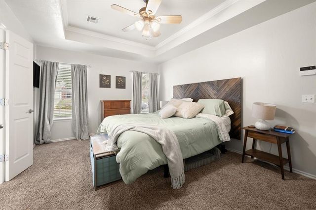 12524 SW 12th Street, Yukon, OK 73099