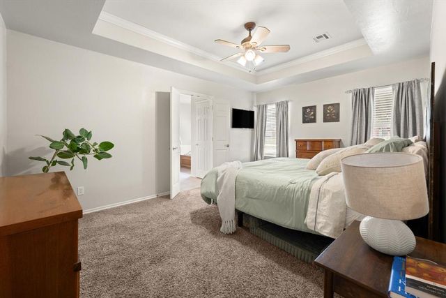 12524 SW 12th Street, Yukon, OK 73099