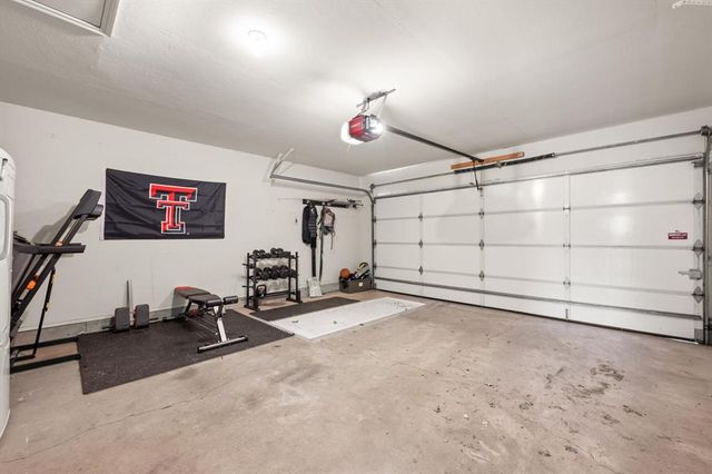 12524 SW 12th Street, Yukon, OK 73099