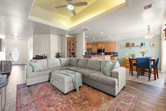 12524 SW 12th Street, Yukon, OK 73099
